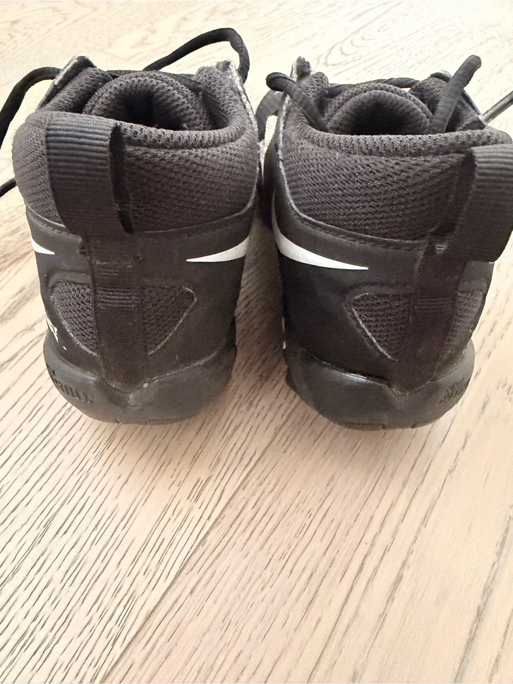 Nike Alpha Menace 3 Shark Football Cleats Black White Youth 1Y
